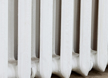 How to paint a radiator indoors without causing an odor throughout the entire apartment?
