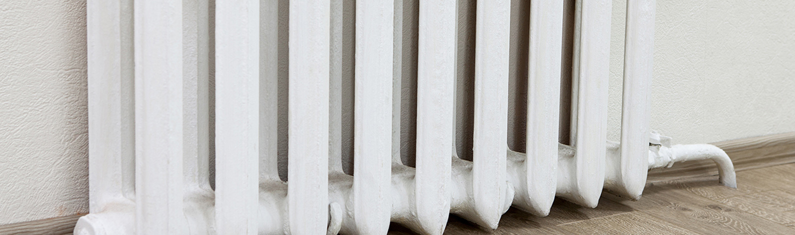 How to paint a radiator indoors without causing an odor throughout the entire apartment?