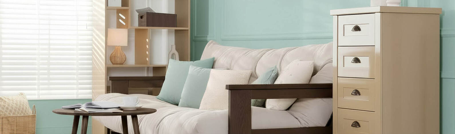 The difference between matte and glossy paint? When to use which?