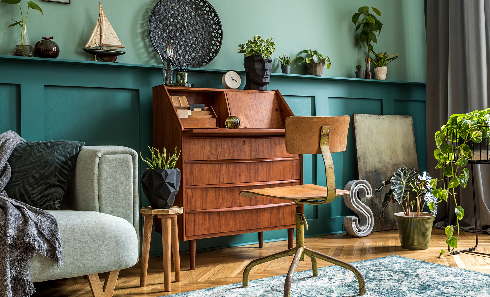 Stop mold and fungus: A basic step in renovating old furniture